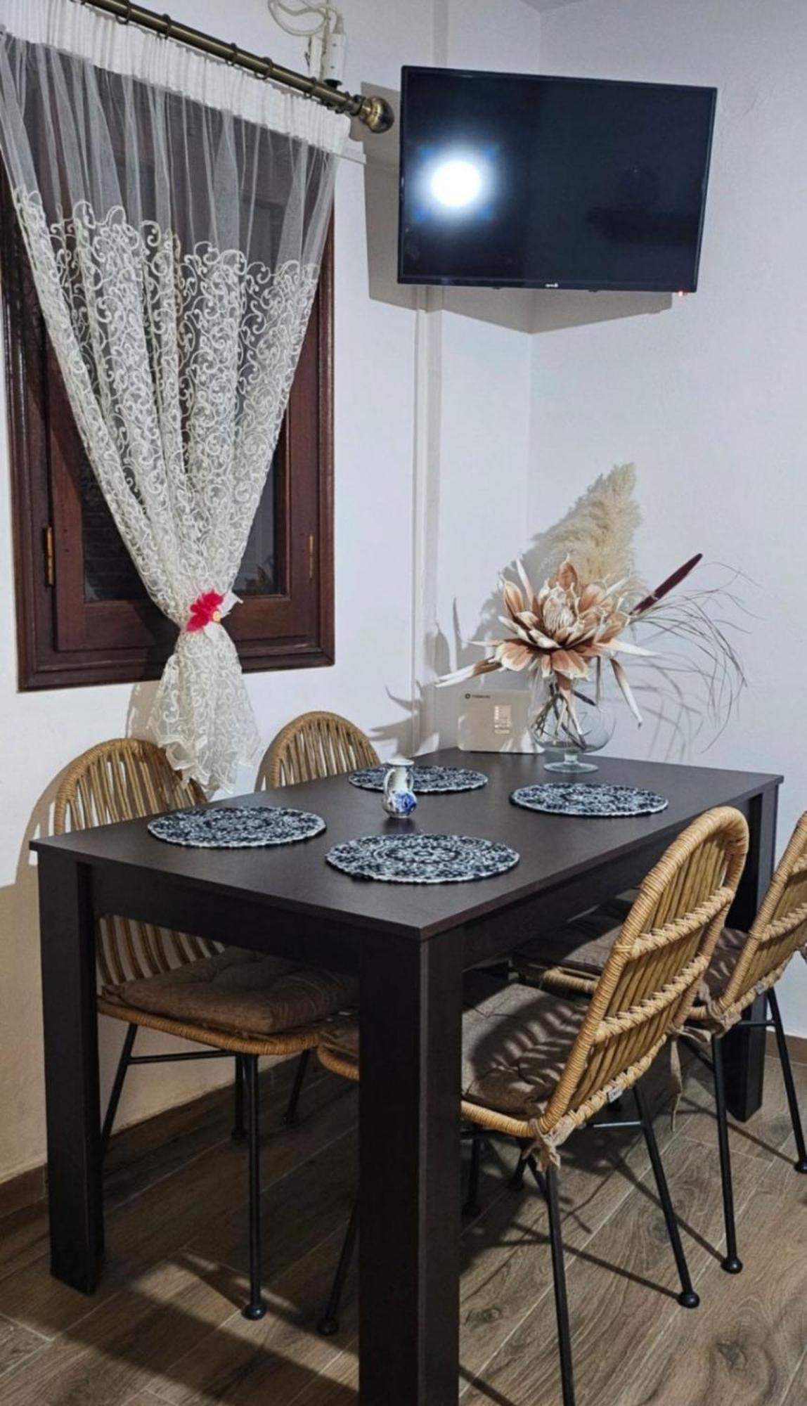 Kontili House Skyros